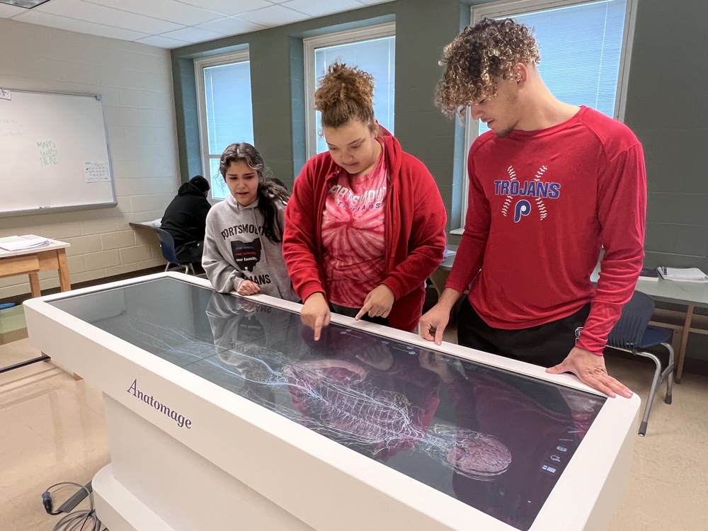 PHS Students explore human anatomy on new Anatomage Tables